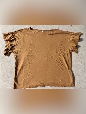 Uniqlo Women's Scoop Neck Top in Camel